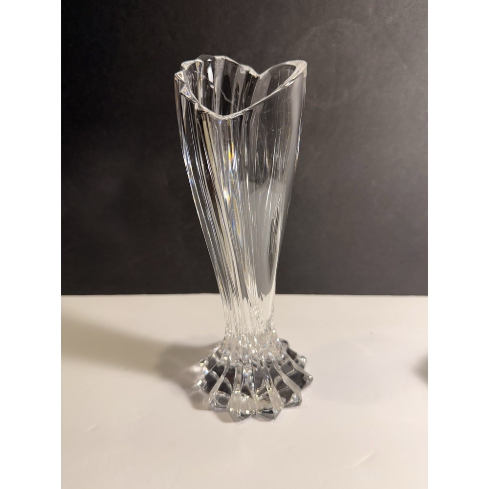 Gorham Crystal Heart Shaped Bud Vase 8" Swirl Fluted Romantic Gift
